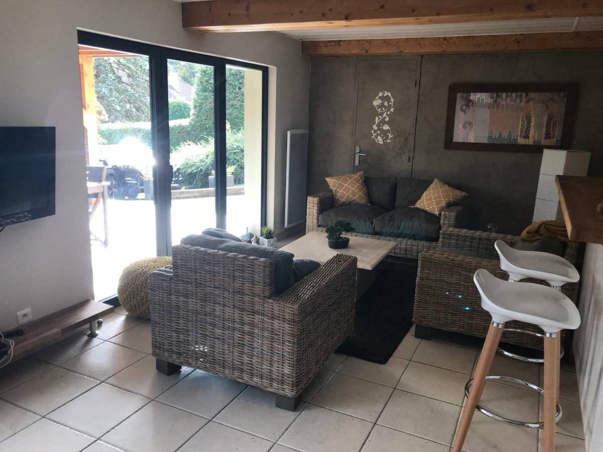 Appartement Sevrier Terrasse Et Jardin Esterno foto